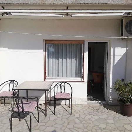 Apartament In 15343 Novi Vinodolski