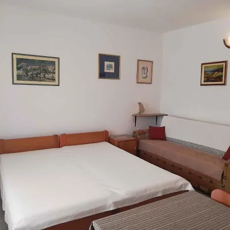 In 15343 Apartament Novi Vinodolski