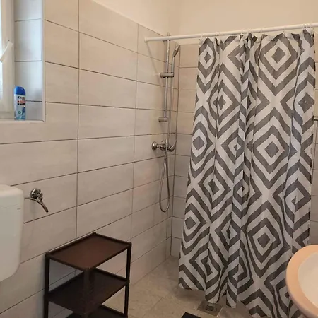 In 15343 Novi Vinodolski