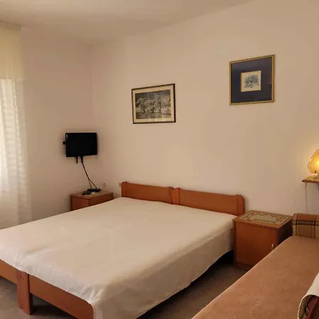 Studio In Novi Vinodolski 15343 Lägenhet *