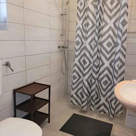 Studio In Novi Vinodolski 15343 Lägenhet Novi Vinodolski