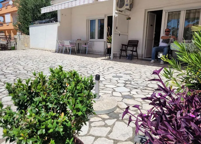 In 15343 * Novi Vinodolski